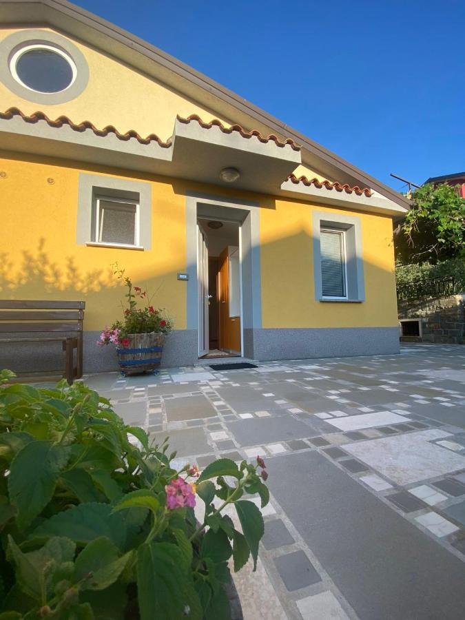 Apartma Brnistra Ginestra كوبر المظهر الخارجي الصورة